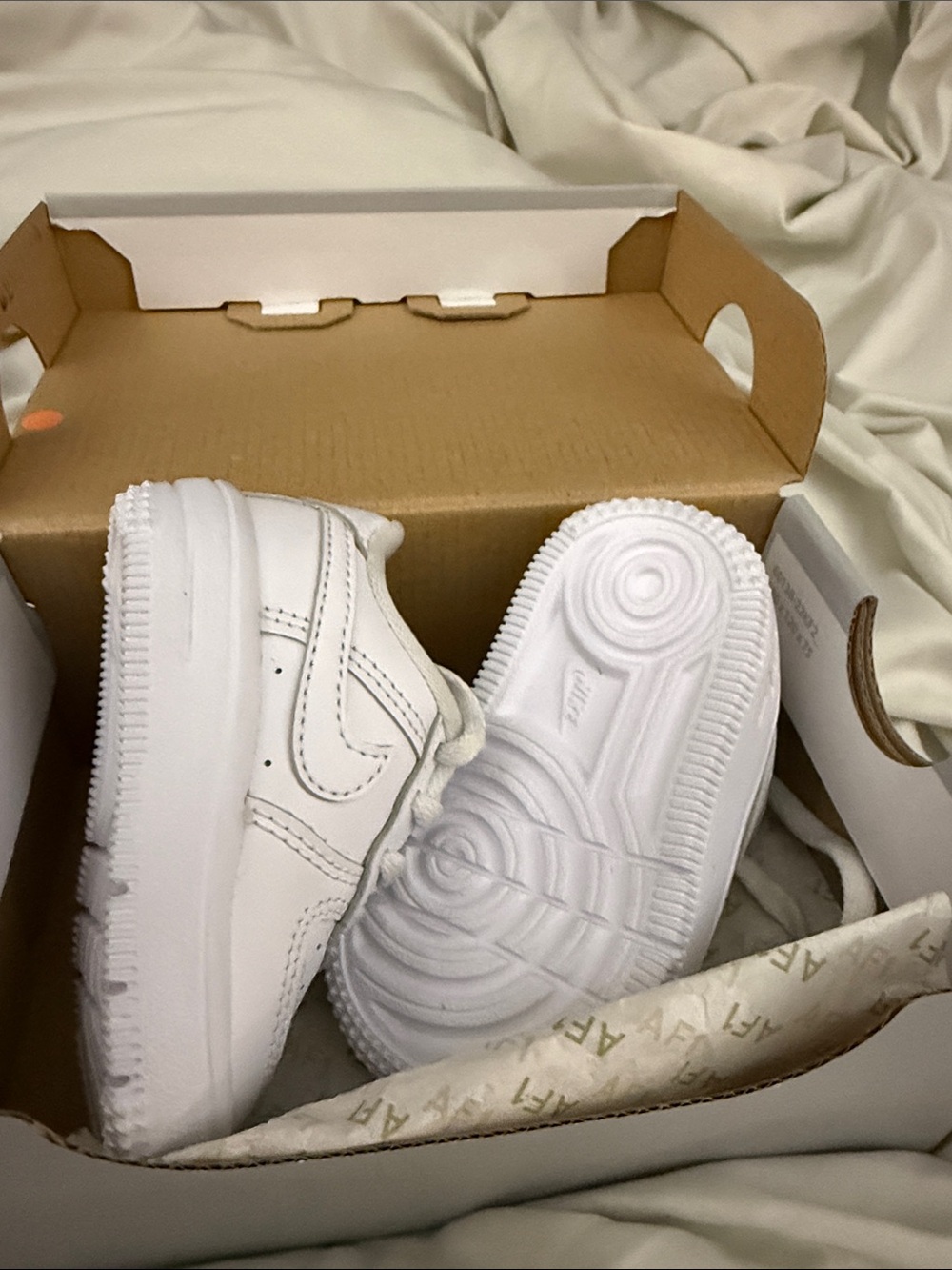 Nike Kids White Low-Top Leather Sneaker